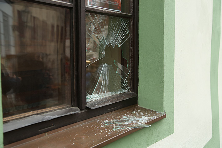 A2B Glass are able to board up broken windows while they are being repaired in St Albans.